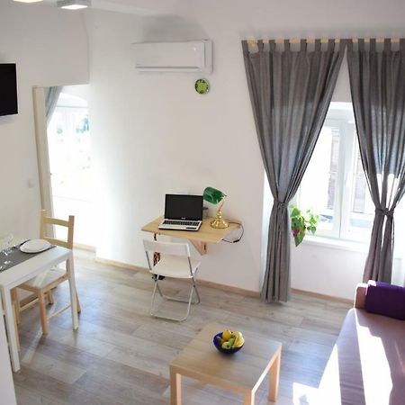 Apartman "Nicole" 普拉 外观 照片